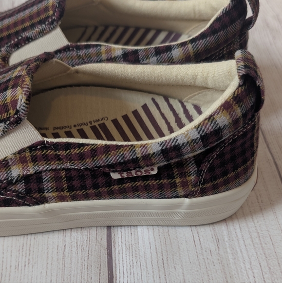 Taos Footwear womens Plaid Slip-On Sneakers - Size 9 - Picture 4 of 7